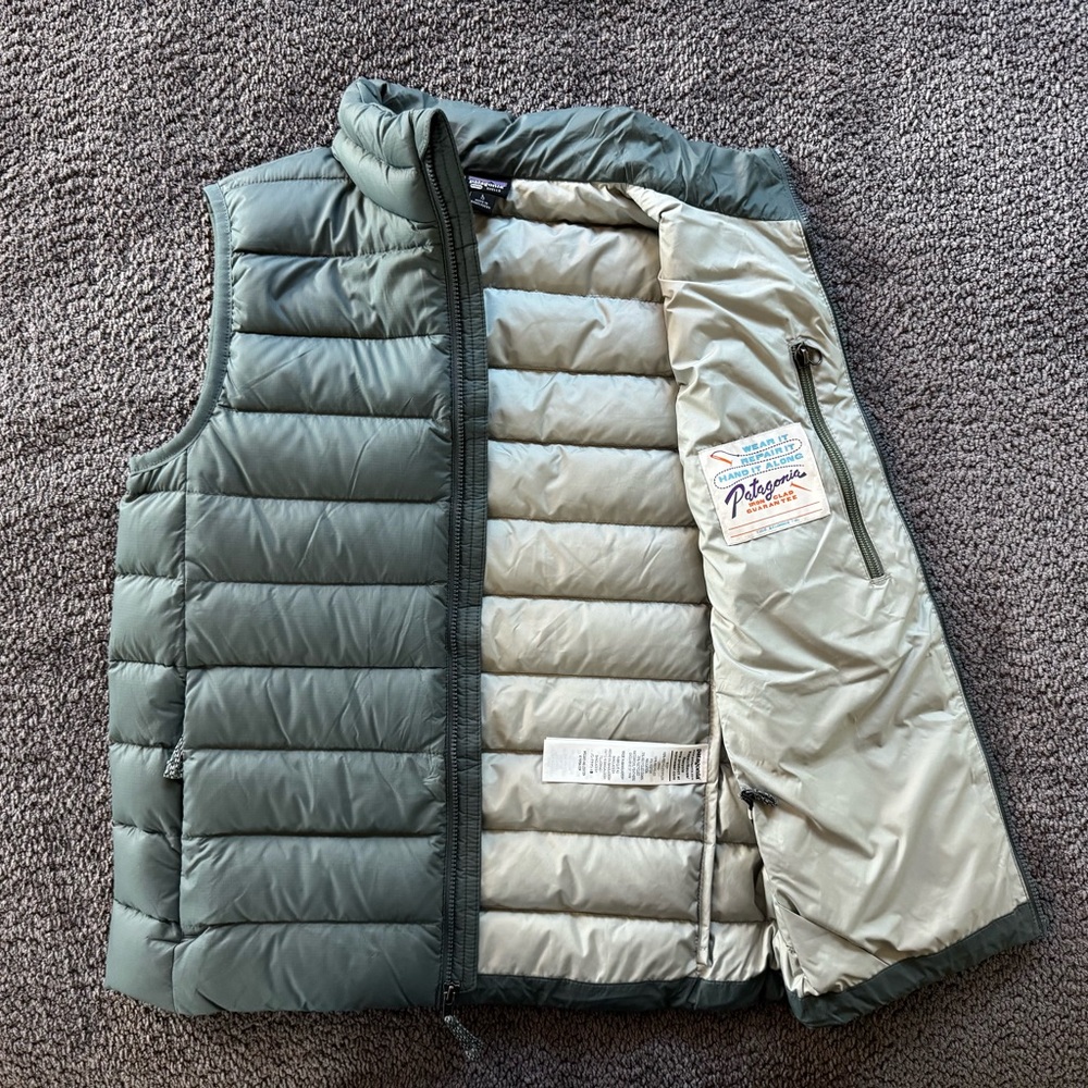 Patagonia Kids Down Sweater Vest - Gray - Picture 2 of 8